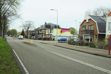 900901 Gezicht op de huizen Amsterdamsestraatweg 991 (rechts) -hoger te Utrecht, met in het midden de toegang tot het ...